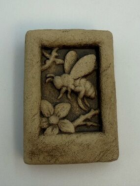 Carruth Studio Honey Bee Mini Stone Plaque 1995 Hanging Cast Sculpture
